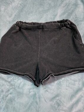 SHEIN Black Elastic-Waist Athletic Shorts